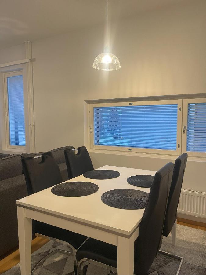 Pearl Apartment โรวานิเอมิ ภายนอก รูปภาพ